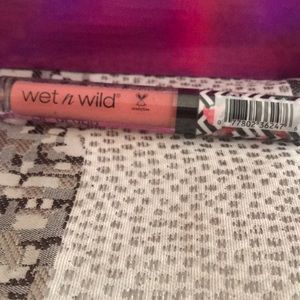 WET N WILD LIPPIE ⚡️😘